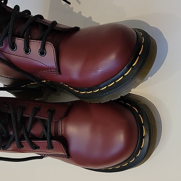 Dr. Martens 1460 Lace up Boots Burgundy Sz: 6 US - Picture 5 of 13